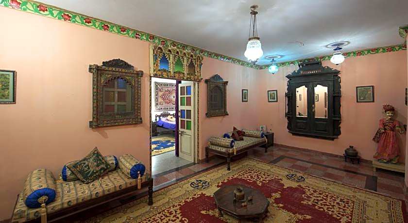Ravla Bhenswara Hotel