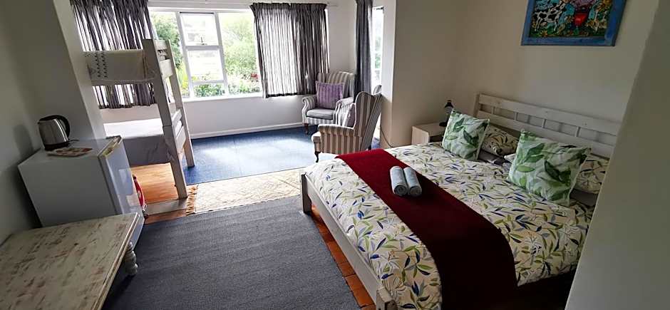 Hermanus Backpackers & Budget Accommodation