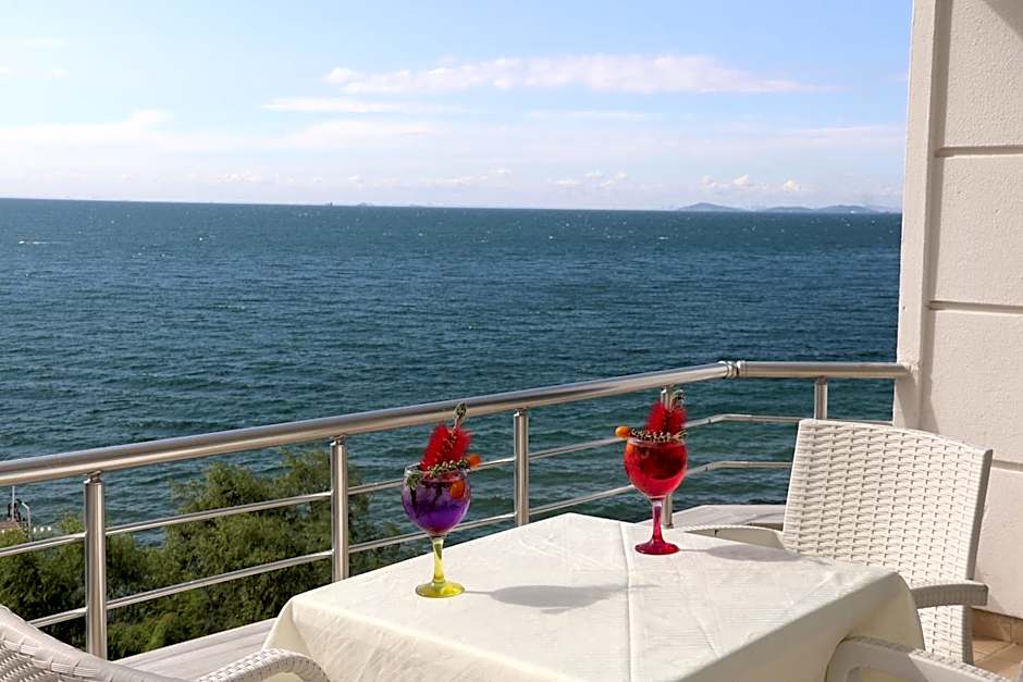 Grand Koru Hotel Beach