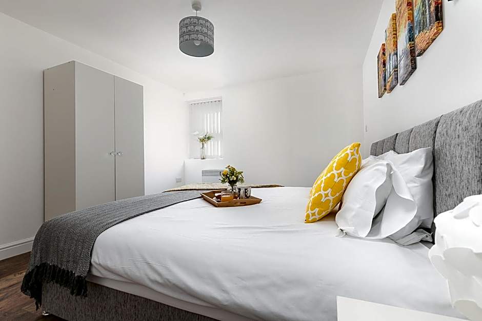 KVM - City Apartments - Contractors - Town Centre by KVM Stays