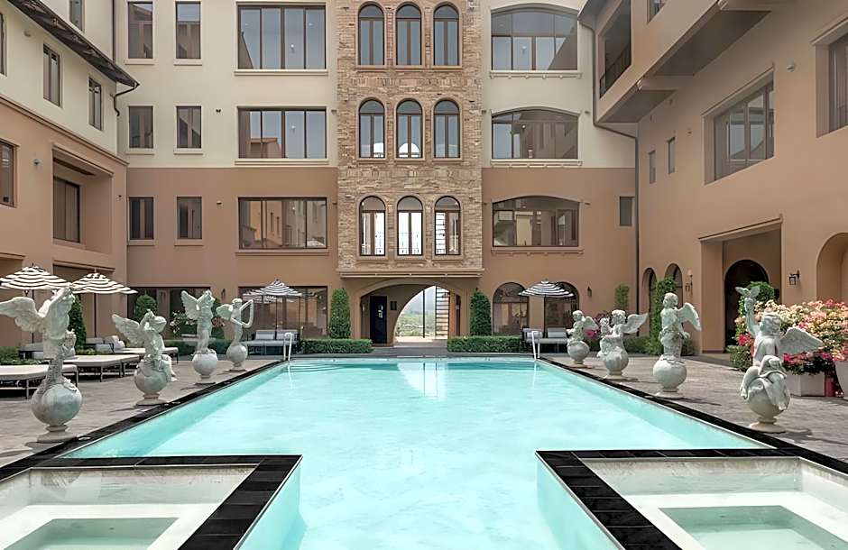 Town Square Suite by Toscana Valley