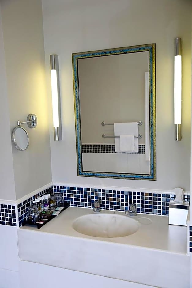 Mercure Gloucester Bowden Hall Hotel