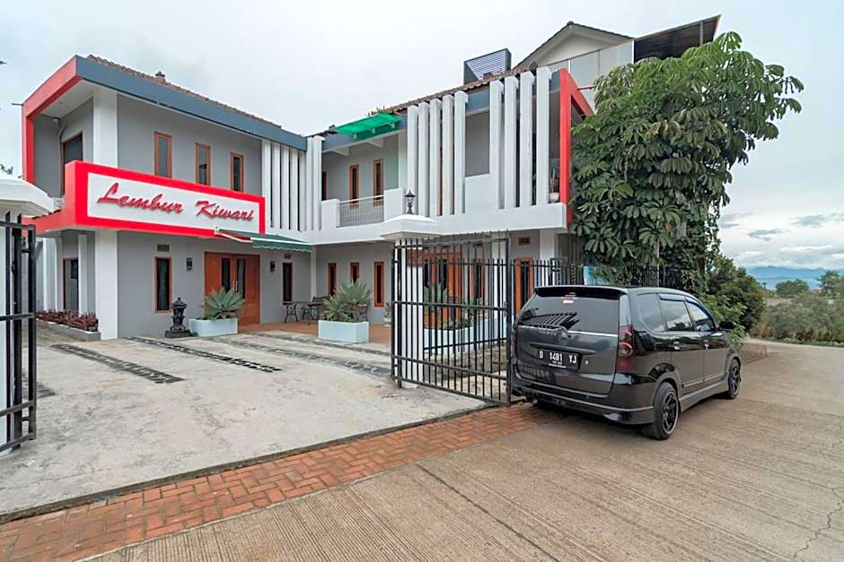 Lembur Kiwari Setra Duta Mitra RedDoorz