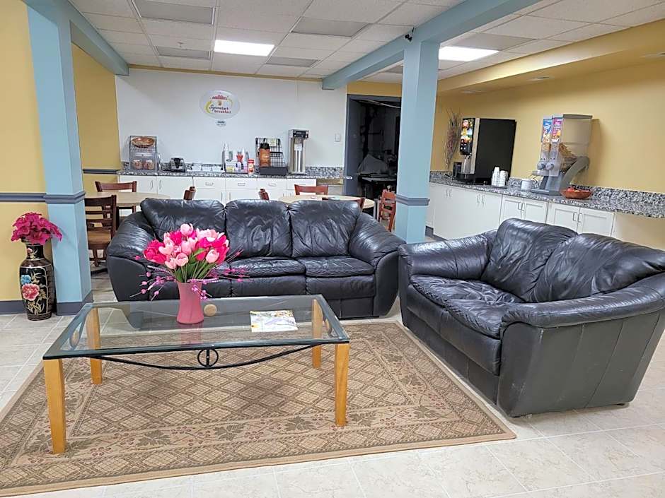Super 8 by Wyndham Newcomerstown