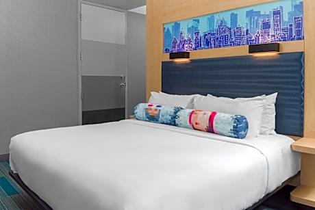 Aloft King Room - Hearing Accessible