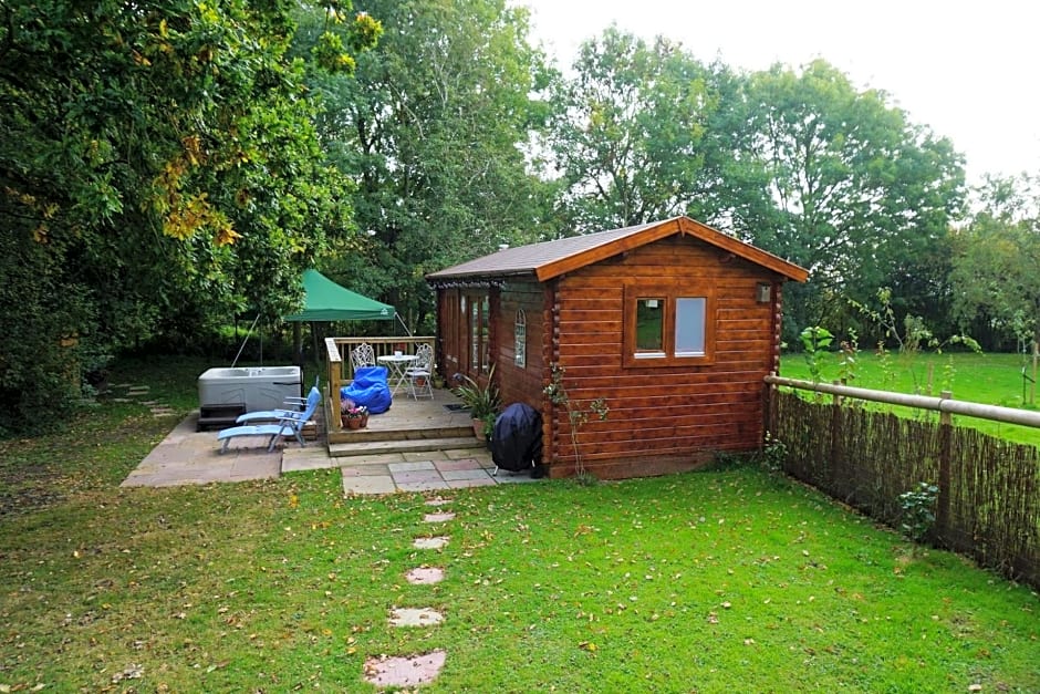 The Cabin with Hot Tub