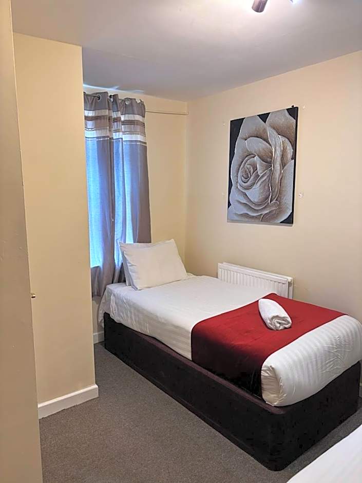 The Tudor House Hotel