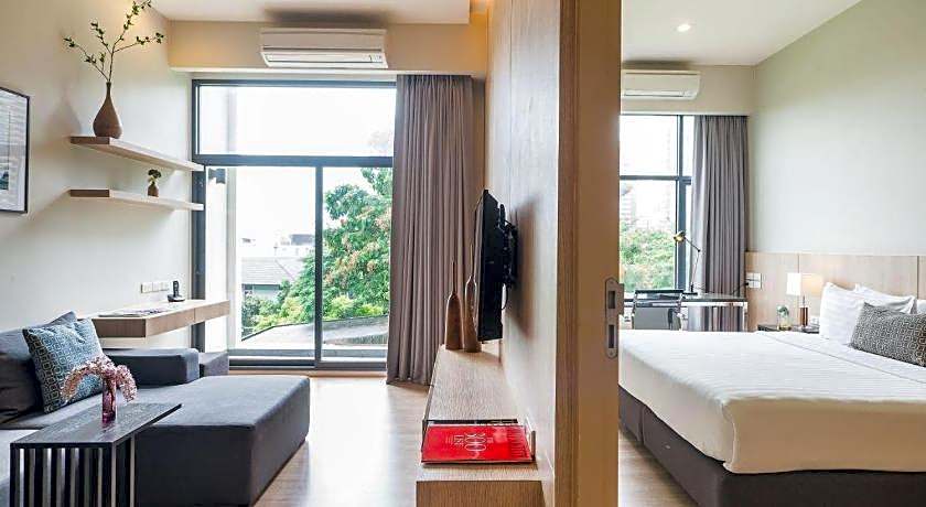 The Residence on Thonglor by UHG