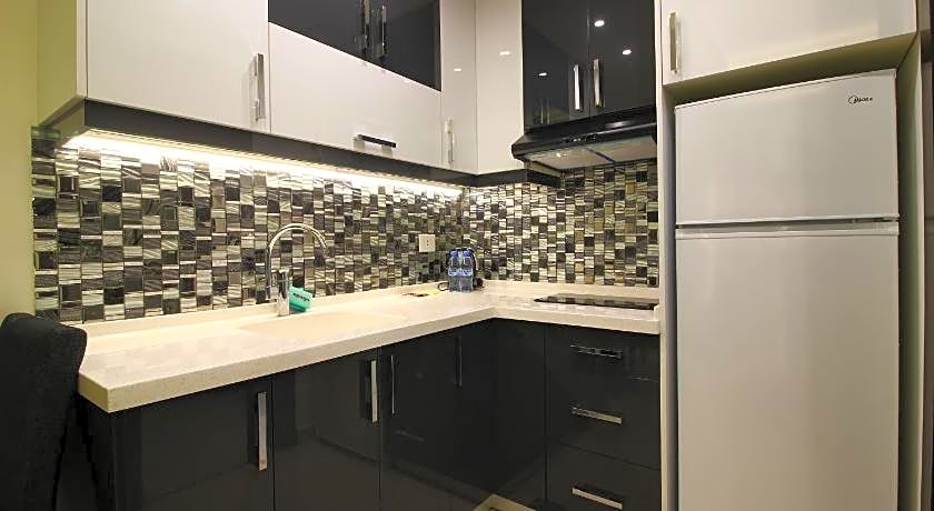 Palm Ville Suites