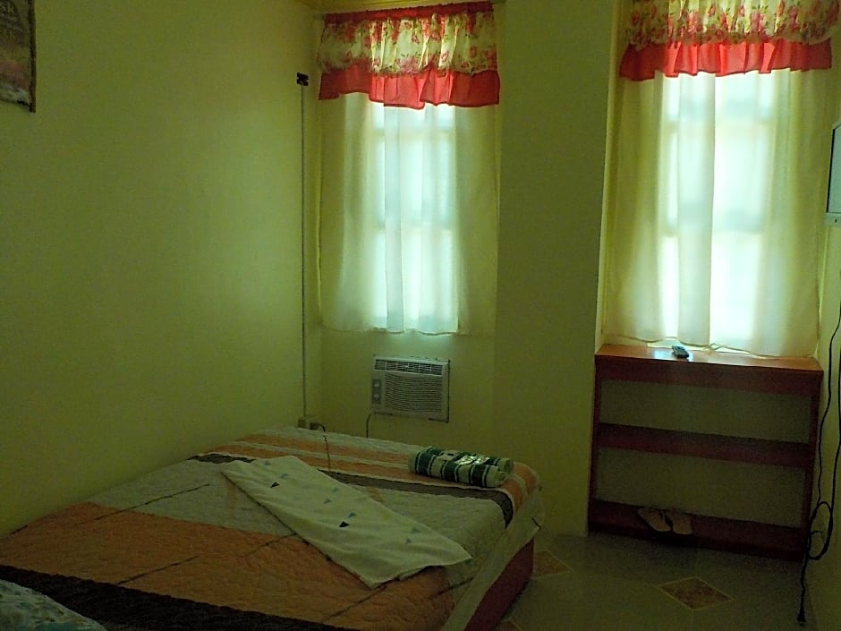 Aranas-Carillo Travellers Inn