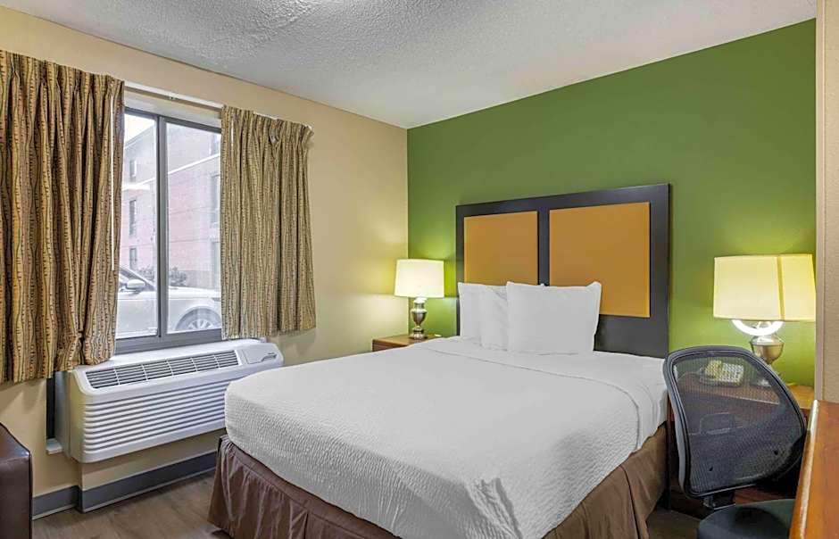 Extended Stay America Suites - Omaha - West