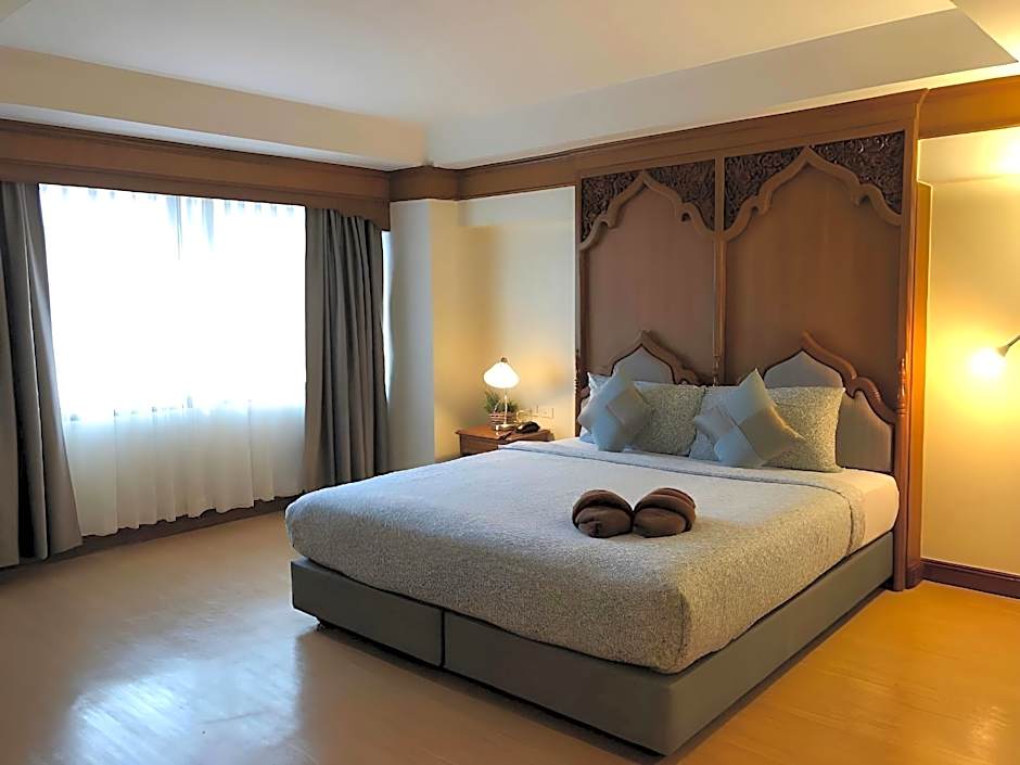 Sunday Ayothaya Hotel