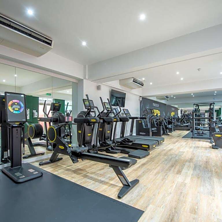 Metropole Hotel and Spa