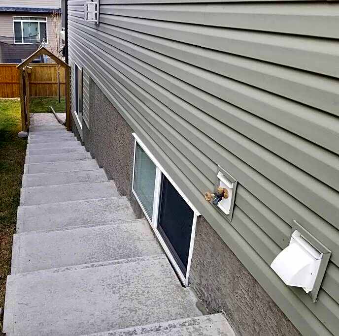 Spacious Private Walkout Entire Suite Close to YYC, DT, Shops, Stampede & Mountains with many Amenities in Panorama Hills NW - 4 Can Sleep