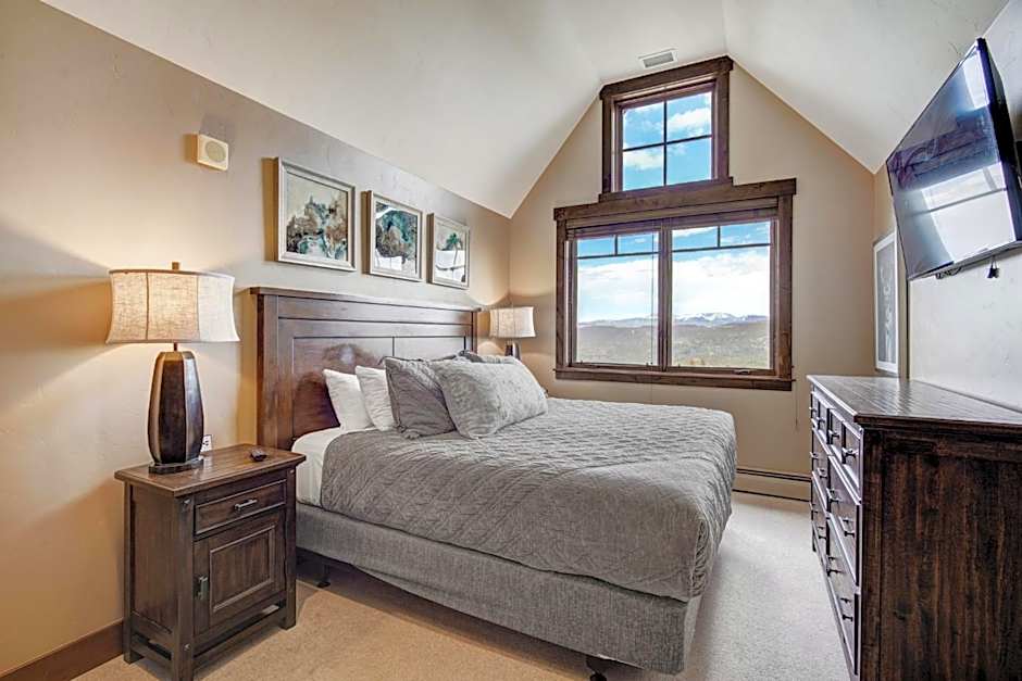 Crystal Peak Lodge By Vail Resorts