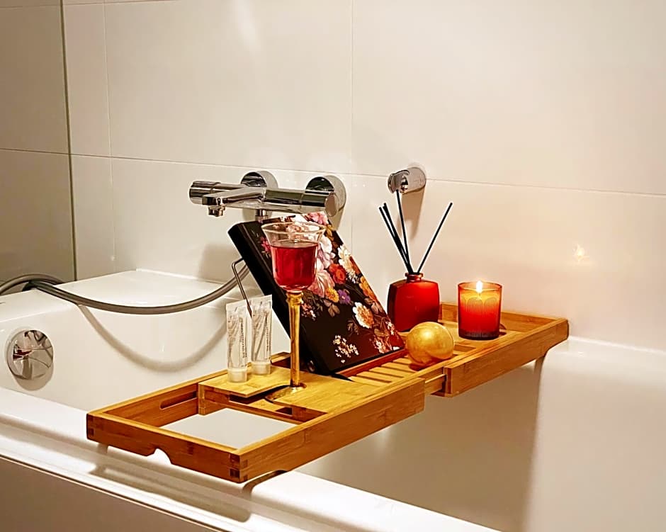 Atelier Raamwerk City Atelier Apartment for Friends and Families 125m2!