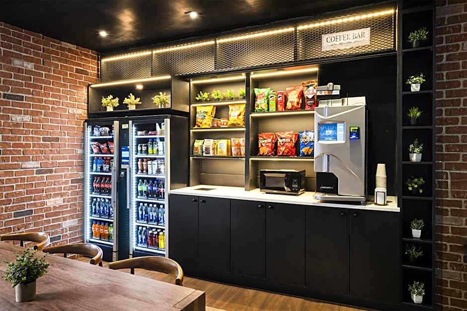 Aiden by Best Western Newark Airport