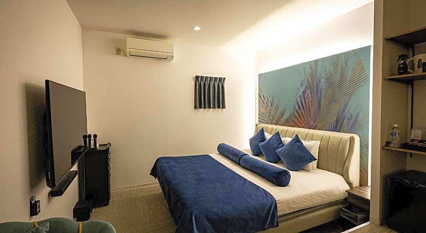 HOTEL BLAX