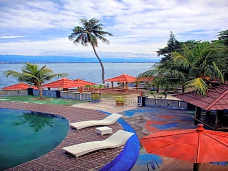 Amazing City Beach Resort Palu