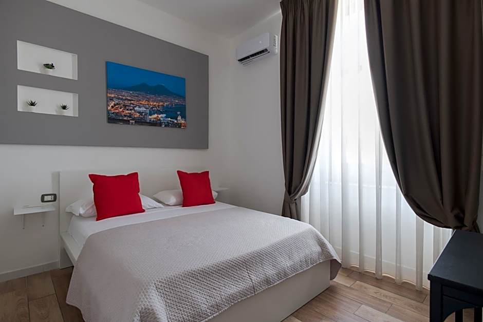 Naples Gateway Rooms
