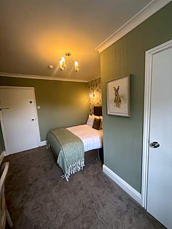 Single Room with Private Bathroom
