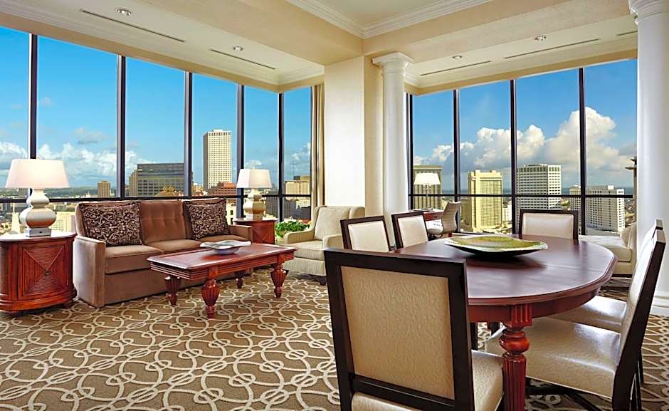 Hilton New Orleans Riverside