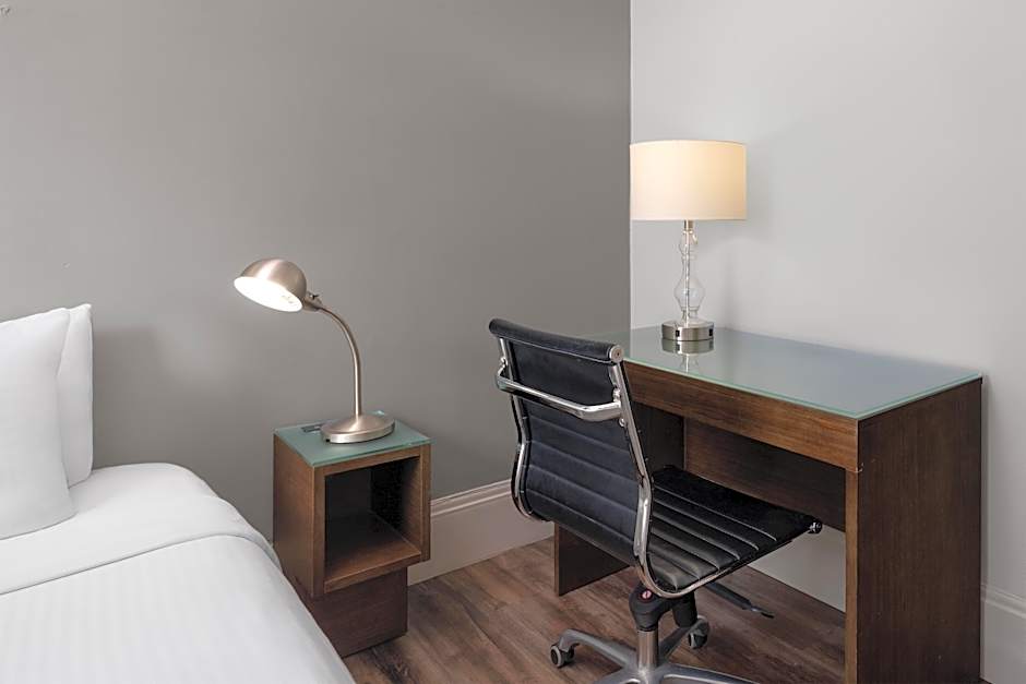 Photo 1 of 6 of 1 Twin Bed, Mobility Accessible, Roll in Shower