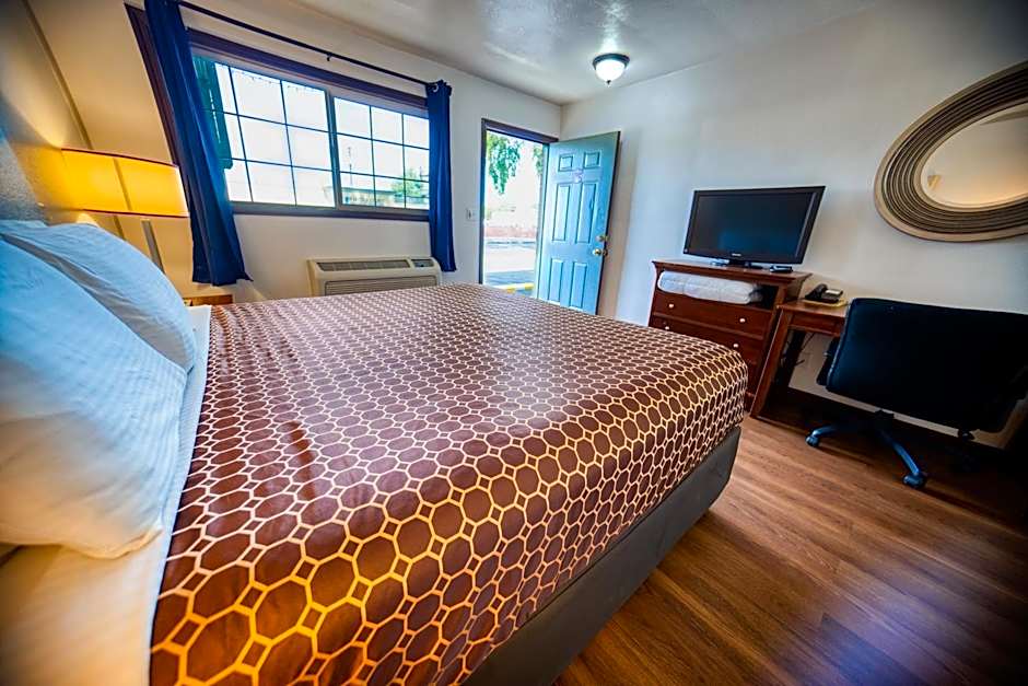 Budget Inn