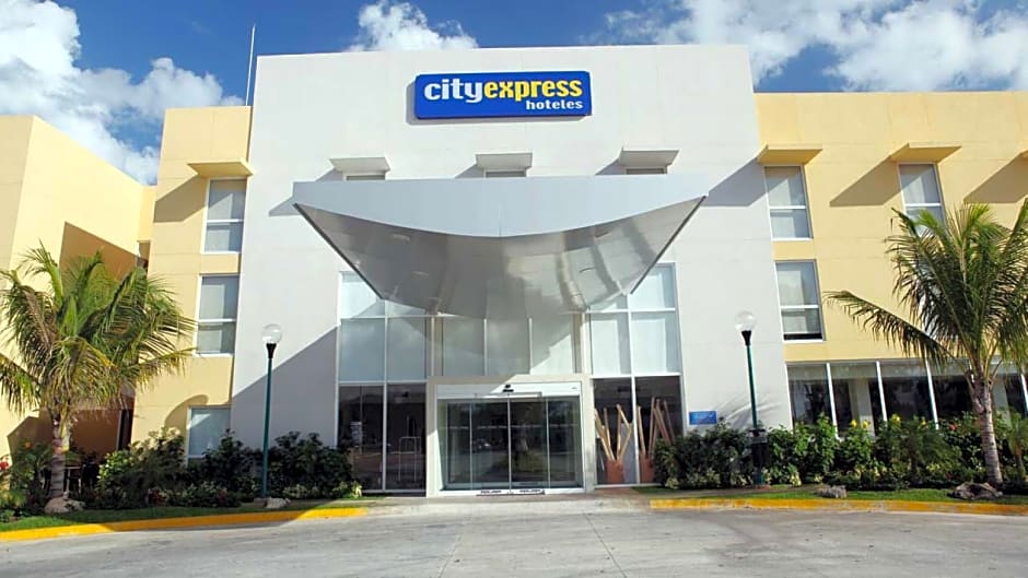 City Express by Marriott Playa Del Carmen