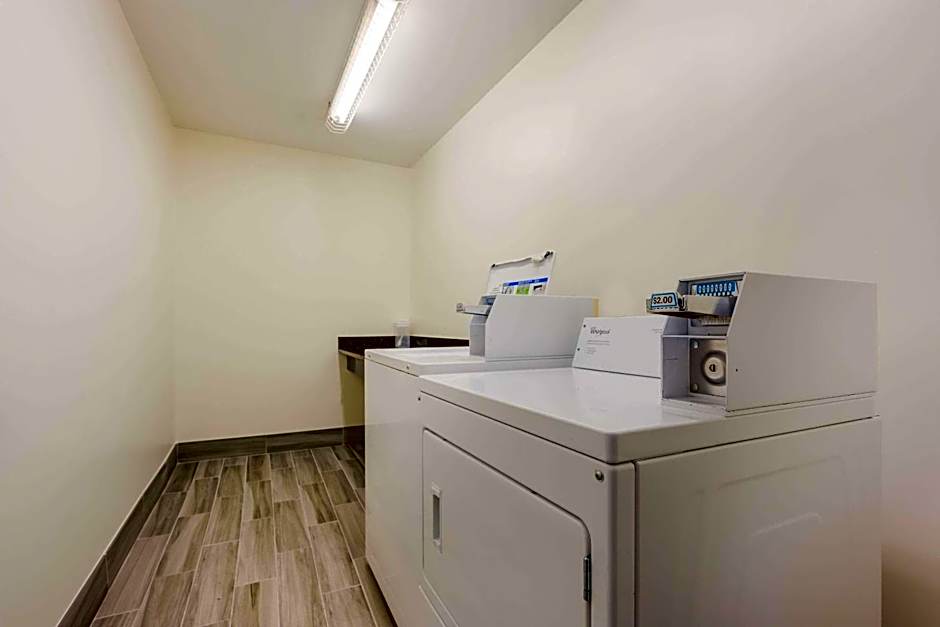 Sleep Inn & Suites
