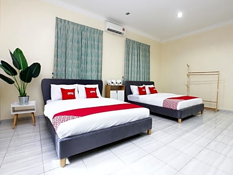 Superior Family Room