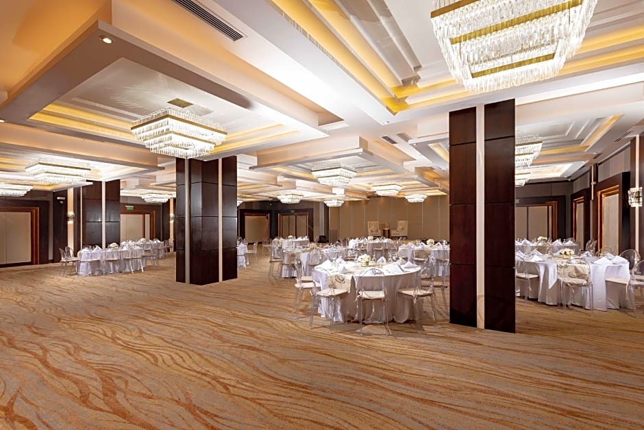 Best Western Plus Metro Clark