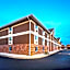 Days Inn & Suites by Wyndham Green Bay WI.