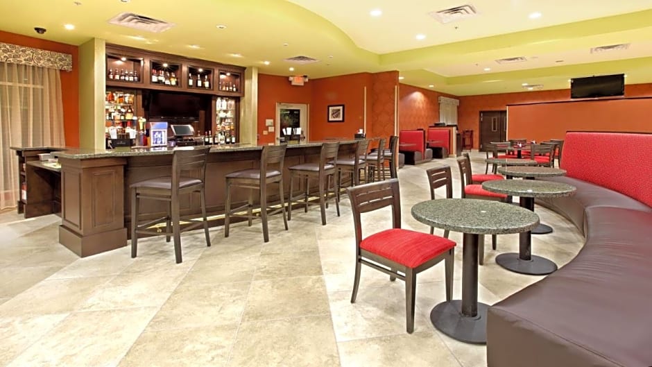 Holiday Inn Garland By IHG