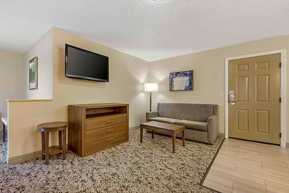 Best Western Plus Grand Manor Inn