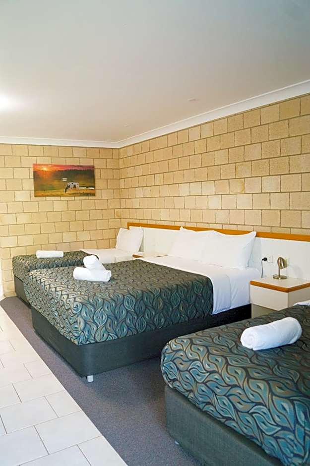 Jacaranda Country Motel