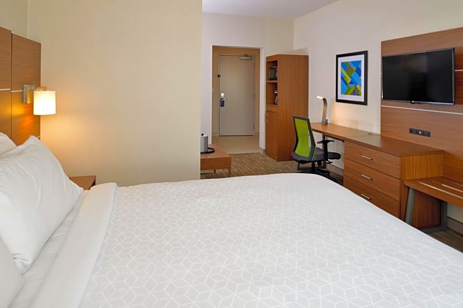 Holiday Inn Express Lodi