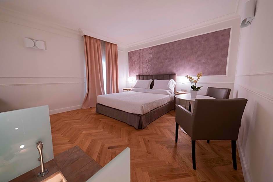 Photo 1 of 20 of Deluxe 1 Double Bed or 2 Beds