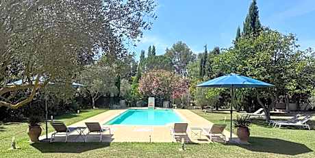 Domaine Au Coeur des Alpilles