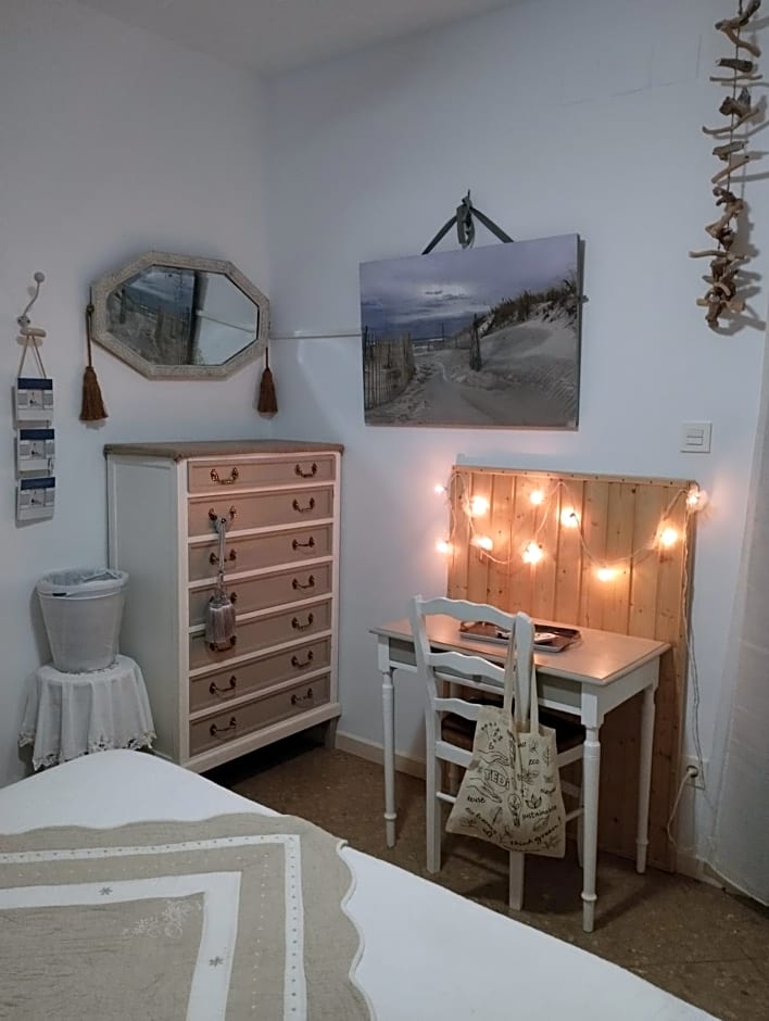 CHAMBRES D'HÔTES CHEZ CATHERINE A REUS chambre bord de mer avec salle de bains privée