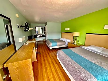 Country Yard Inn Sikeston - Miner Exit 67 on I-55