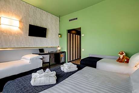Executive Queen Room