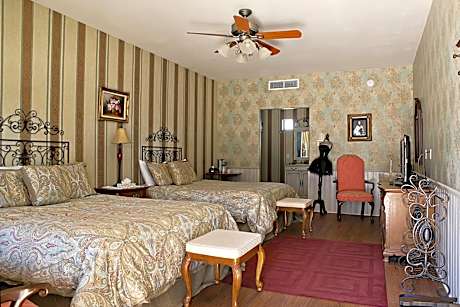 Queen Room with Two Queen Beds