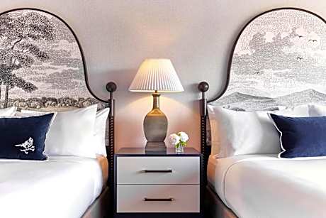 Deluxe Room 2 Queen Beds