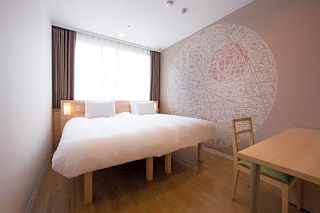 Day Use - Twin Room - Non Smoking 7 Hours Between 10:00 and 17:00 (7 hour use Only)