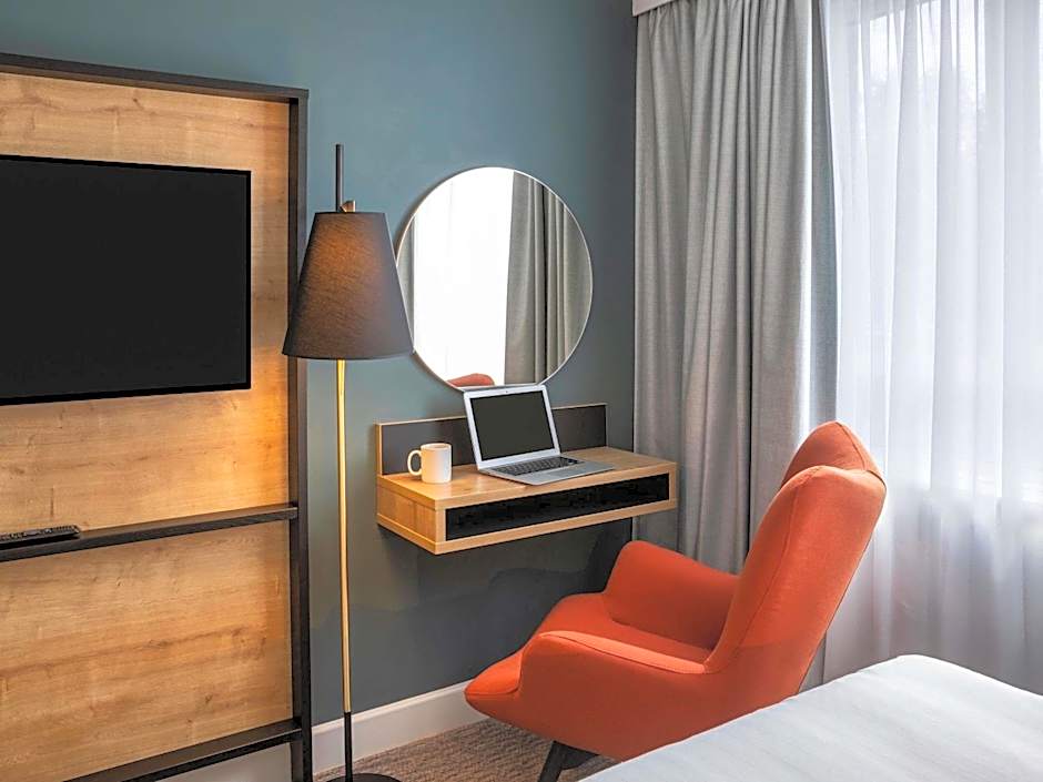 Mercure Birmingham West Hotel