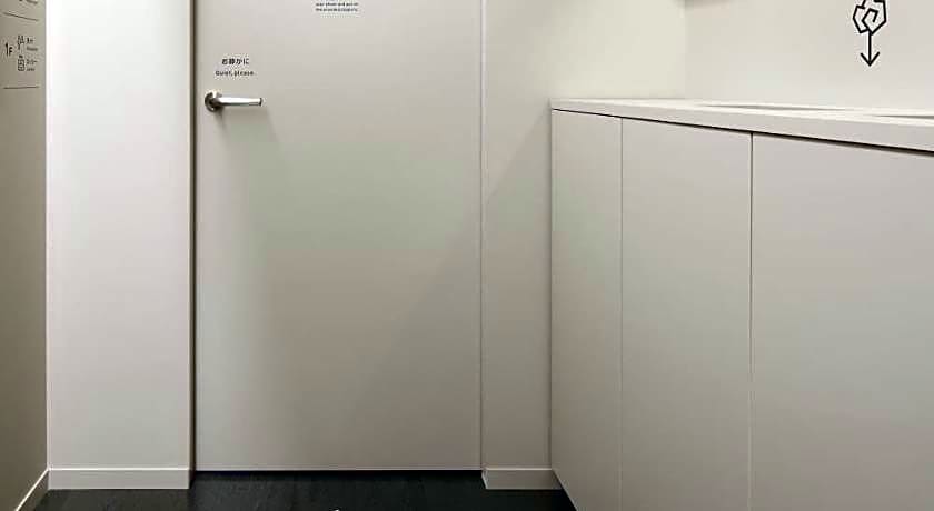 9h nine hours woman Kanda