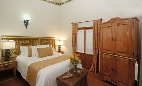 Queen Room