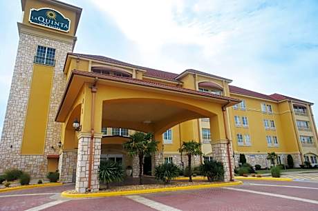 La Quinta Inn & Suites by Wyndham Little Rock - Bryant