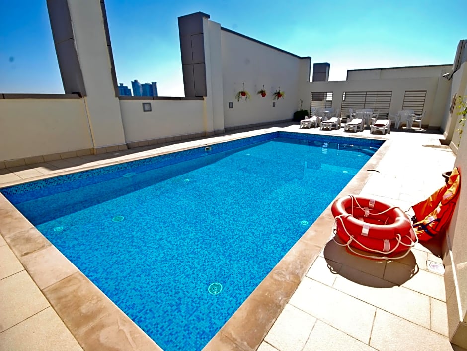 Ramee Rose Hotel Apartments